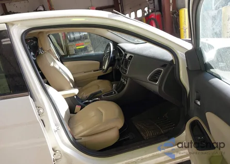 2011 Chrysler 200 Limited from USA, damaged, VIN 1C3BC2FG6BN519239